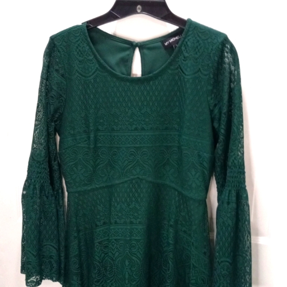 My Michelle Green Lace Dress W/Bell Sleeves Sz Small